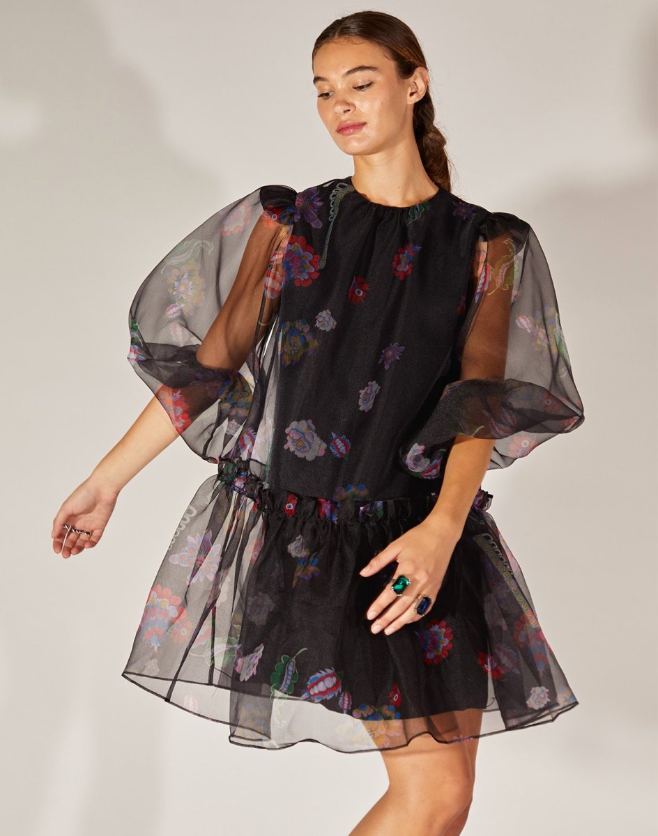 Great Outfits in Fashion History: Carey Mulligan in a Froufrou Chanel Couture Dress