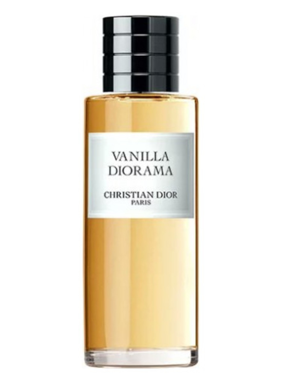 17 Fragrance Gifts Your Loved Ones Will Actually Be Excited to Receive