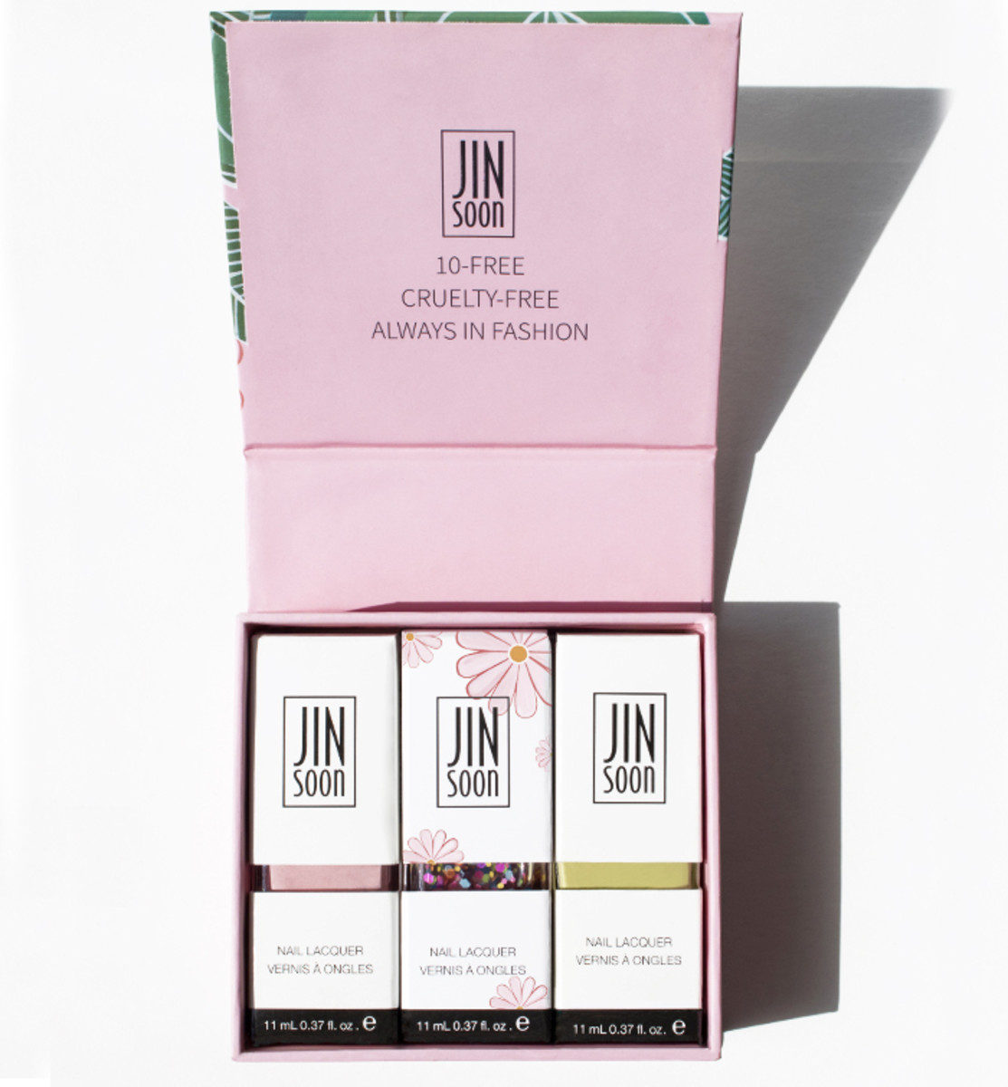 29 Wishlist-Worthy Gifts by AAPI-Owned Brands