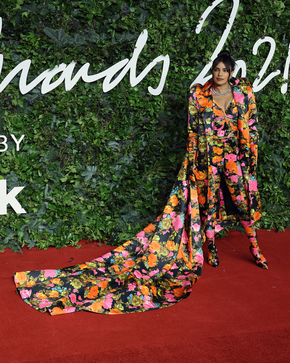 The 21 Best Looks From the 2021 Fashion Awards