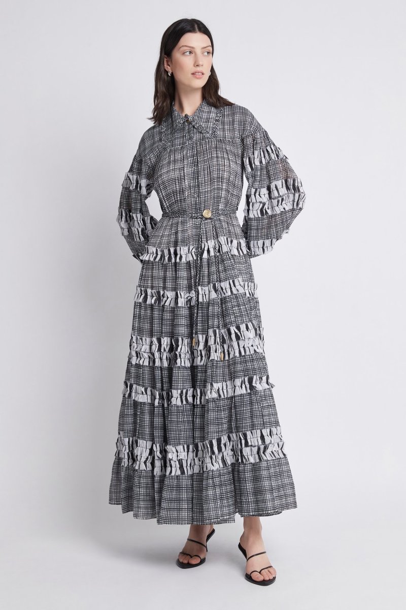 Great Outfits in Fashion History: Sofia Coppola in Plaid at the "Virgin Suicides" Premiere
