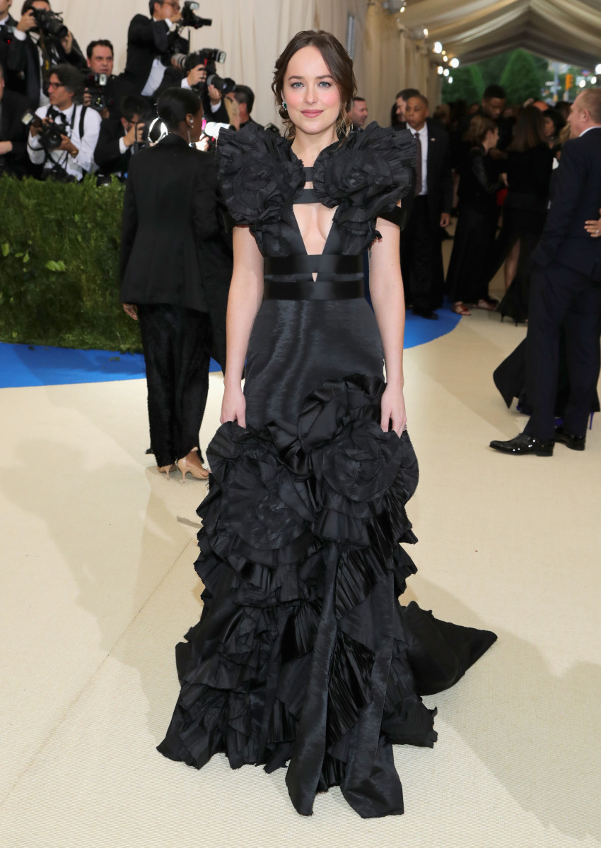 Great Outfits in Fashion History, All Star Edition: Dakota Johnson