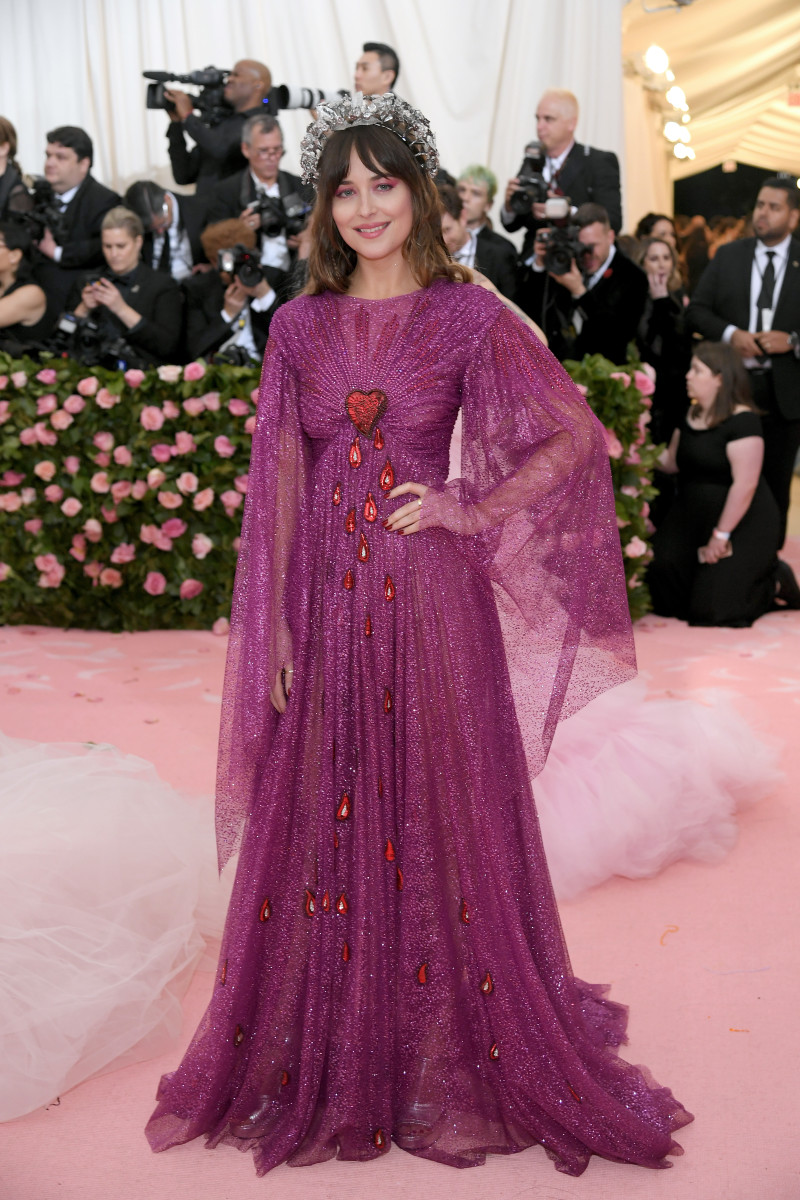 Great Outfits in Fashion History, All Star Edition: Dakota Johnson