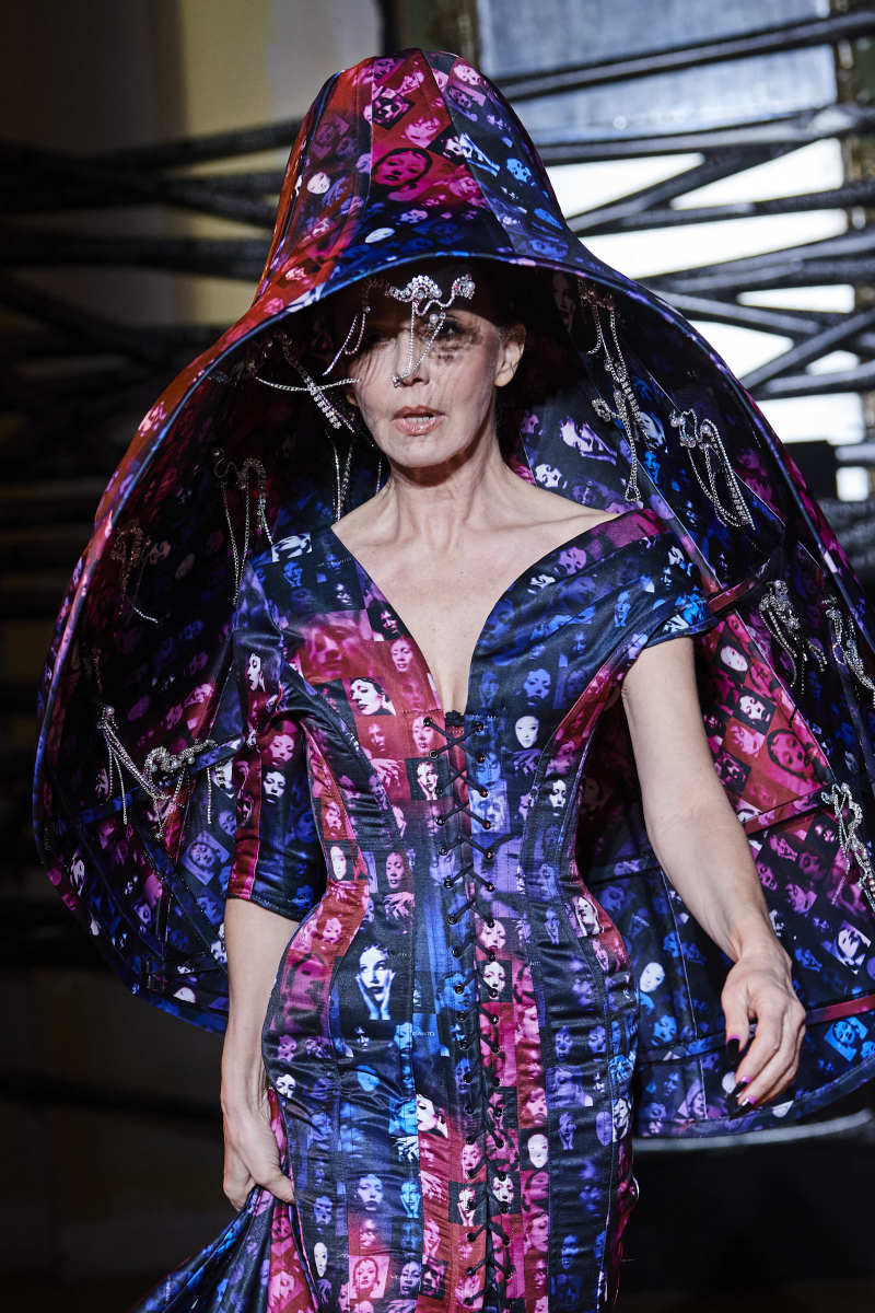 Philippine Leroy-Beaulieu in a look from the Weinsanto Fall 2022 collection. 