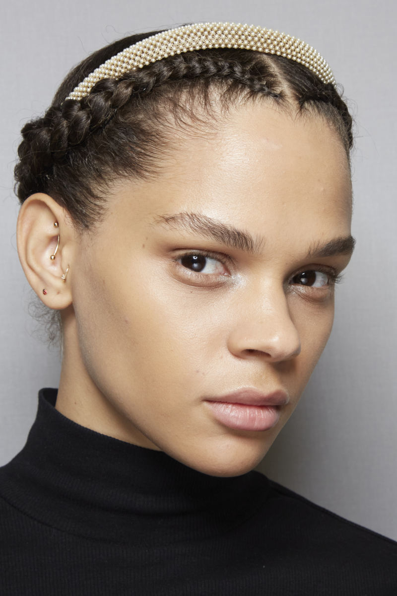 A beauty look from Christian Dior Fall 2022. 