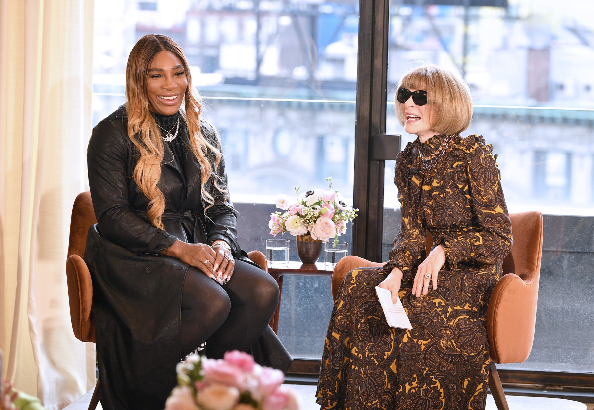 Serena Williams and Wintour at a 2020 S by Serena presentation.
