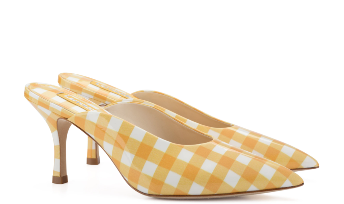 A Good Pair of Pointed-Toe Heels Doesn't Go Out of Style