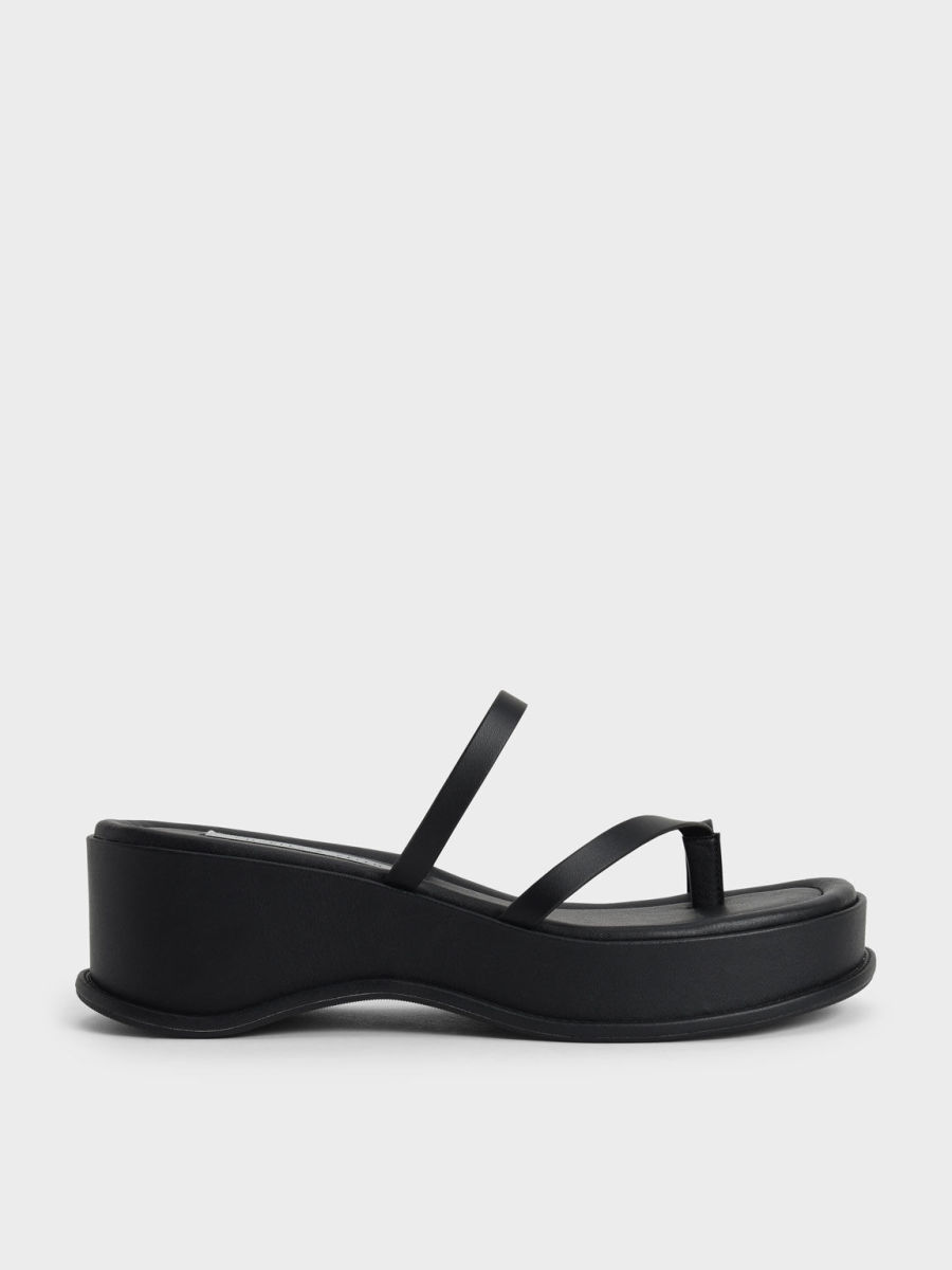 12 Black Platform Sandals That'll Go With All Your Hot Vax Summer 'Fits