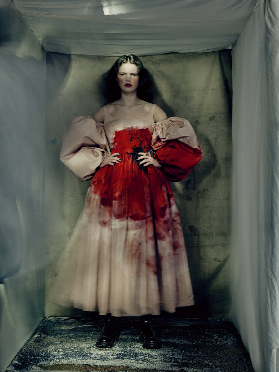 Sarah Burton Looks to Healing (and Anemones) For Alexander McQueen Fall 2021