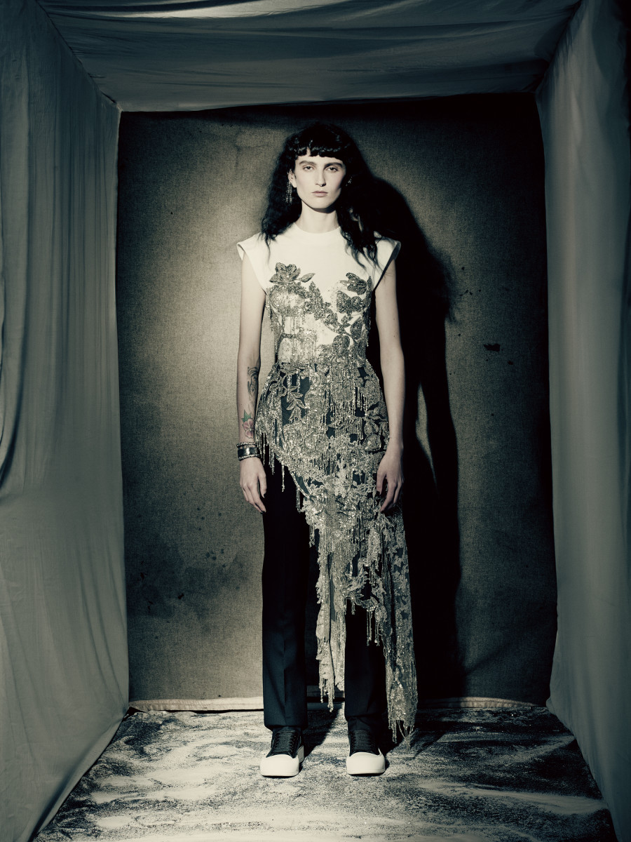 Sarah Burton Looks to Healing (and Anemones) For Alexander McQueen Fall 2021