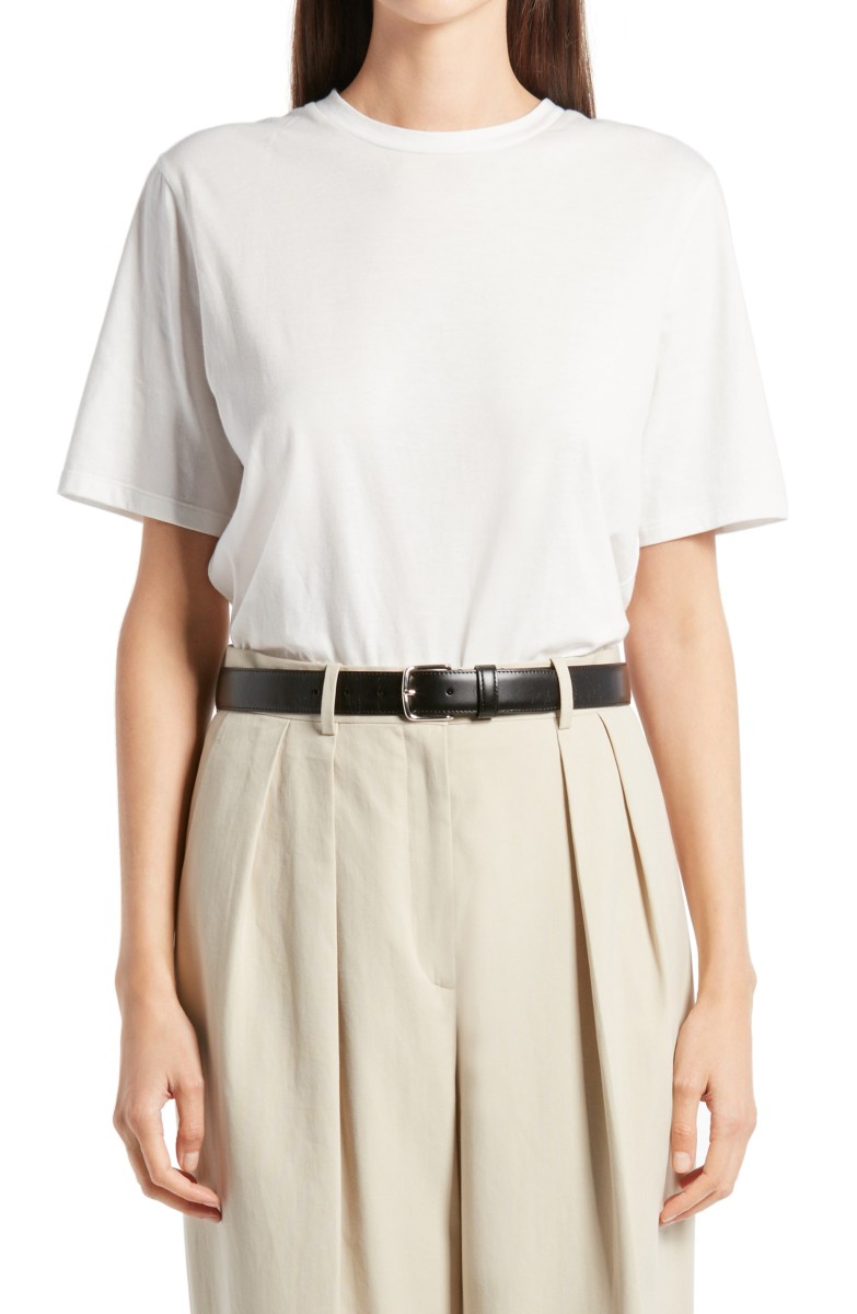 Great Outfits in Fashion History: The Ashley Olsen Look That Ignited My Obsession With White T-Shirts