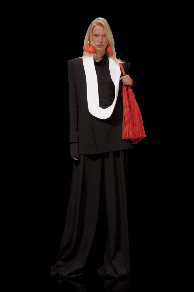 The Resort 2022 Trends Are All About Making a Statement