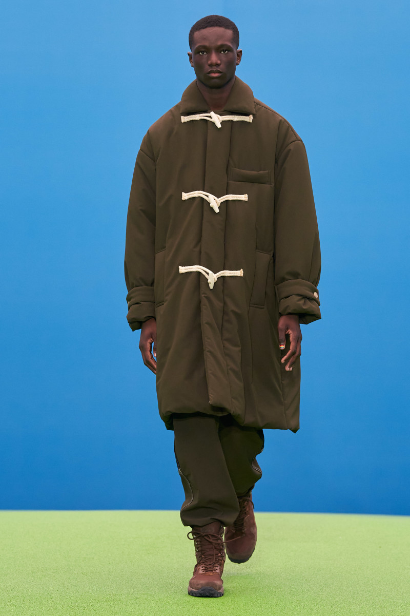 Jacquemus Doesn't Need an Instagrammable Backdrop to Create a Viral Collection
