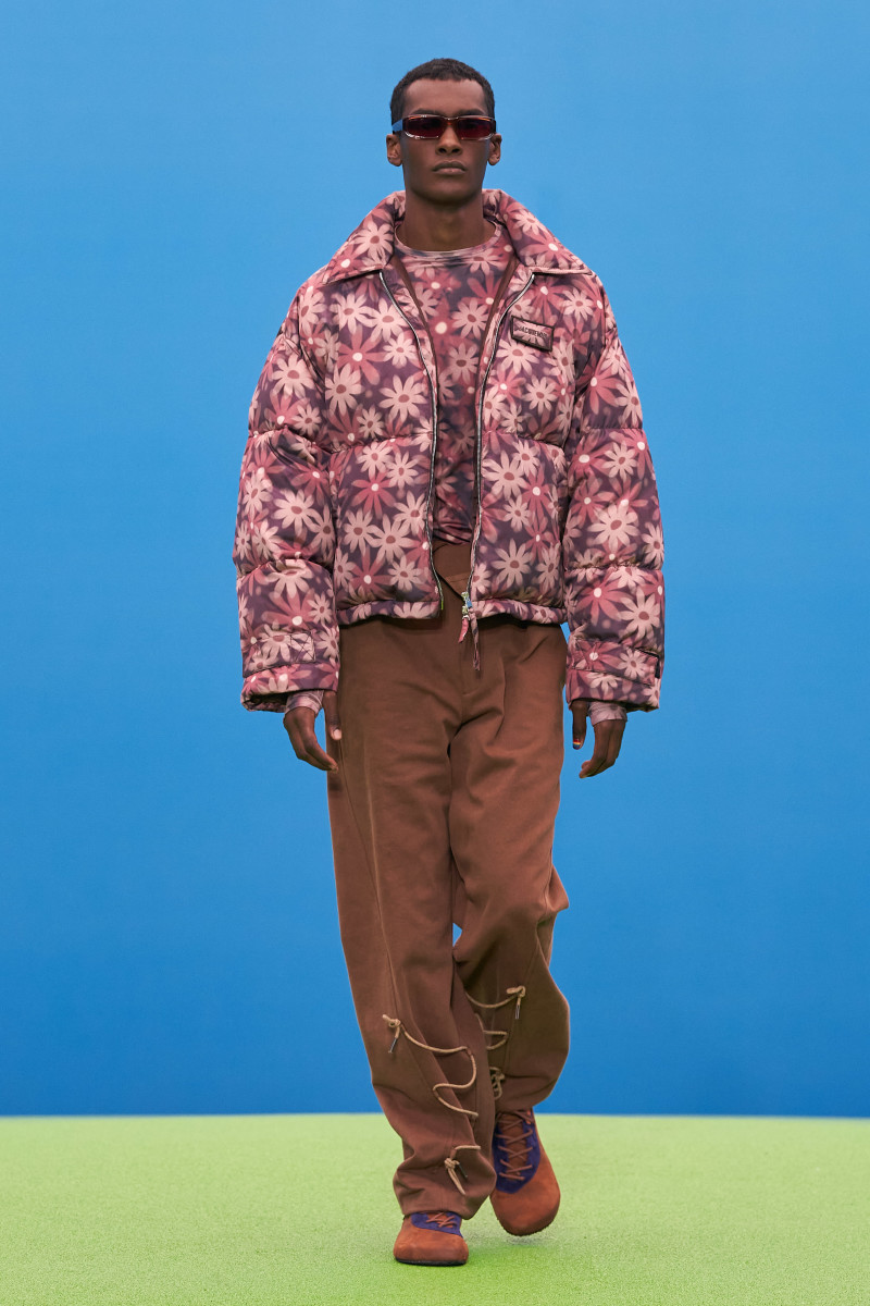 Jacquemus Doesn't Need an Instagrammable Backdrop to Create a Viral Collection