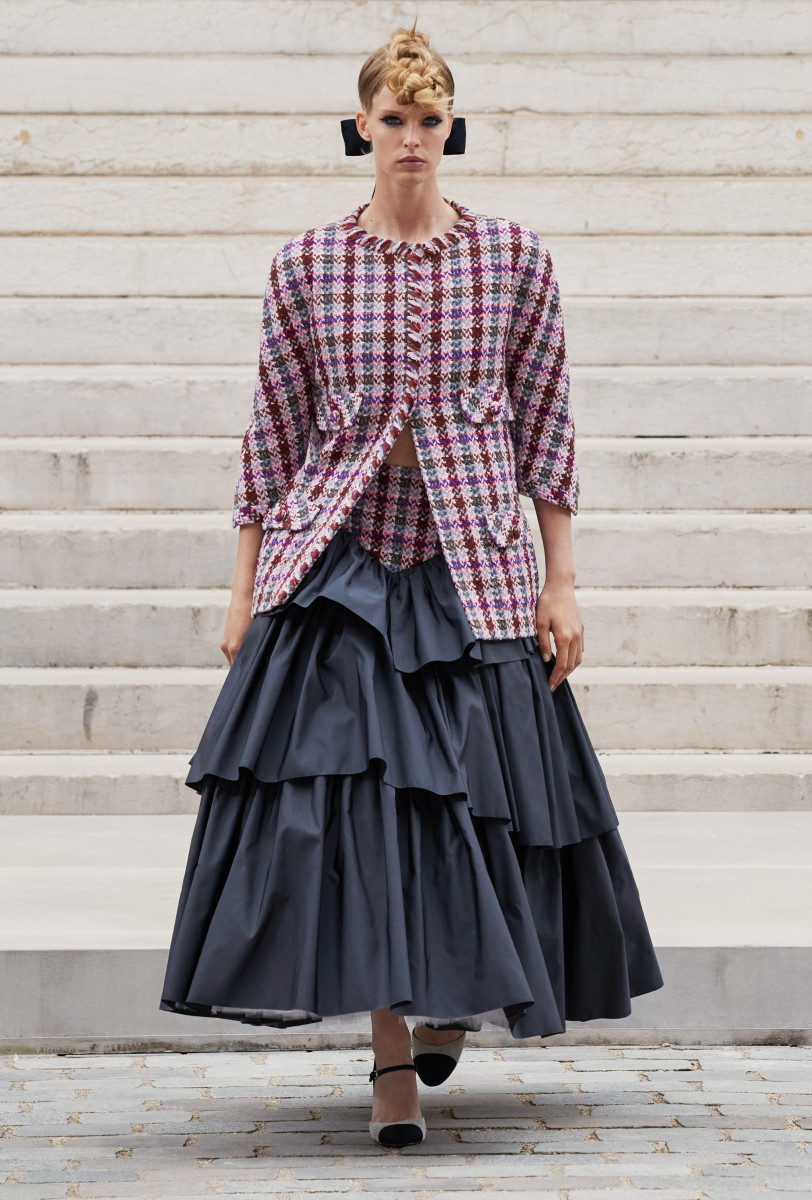 Virginie Viard Puts an Impressionist Twist on Chanel Couture