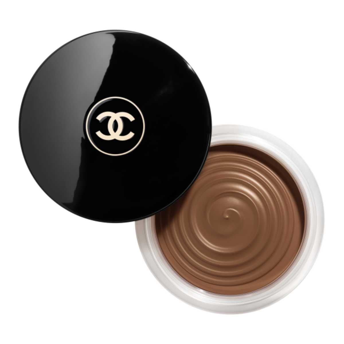 18 Body Bronzers and Highlighters For an Amazing Glow