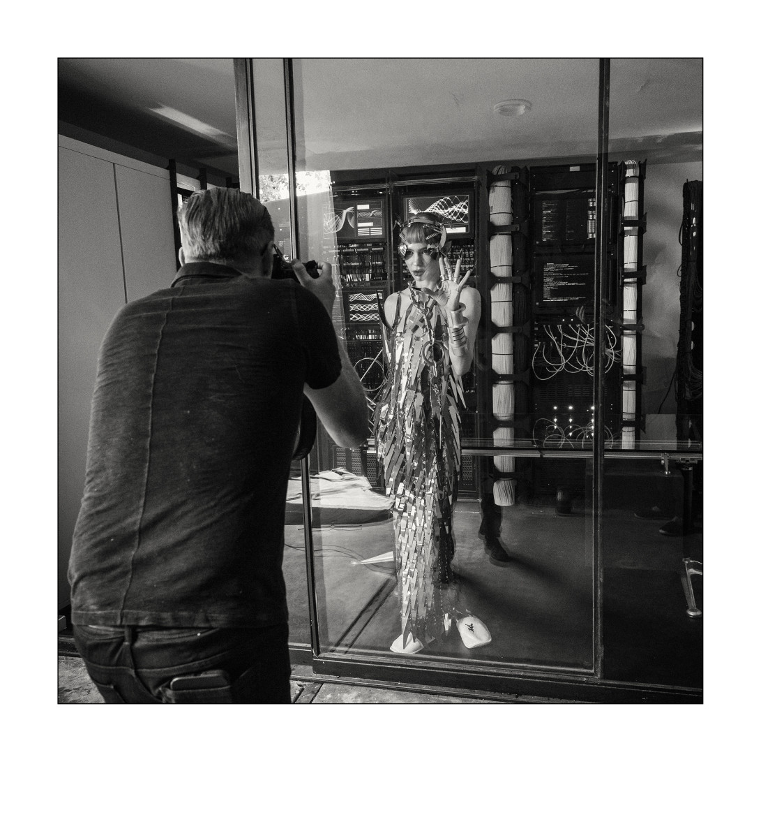 Must Read: Pirelli Unveils Its 2022 Calendar Featuring Cher, 'Vogue' China's September Issue Is Here