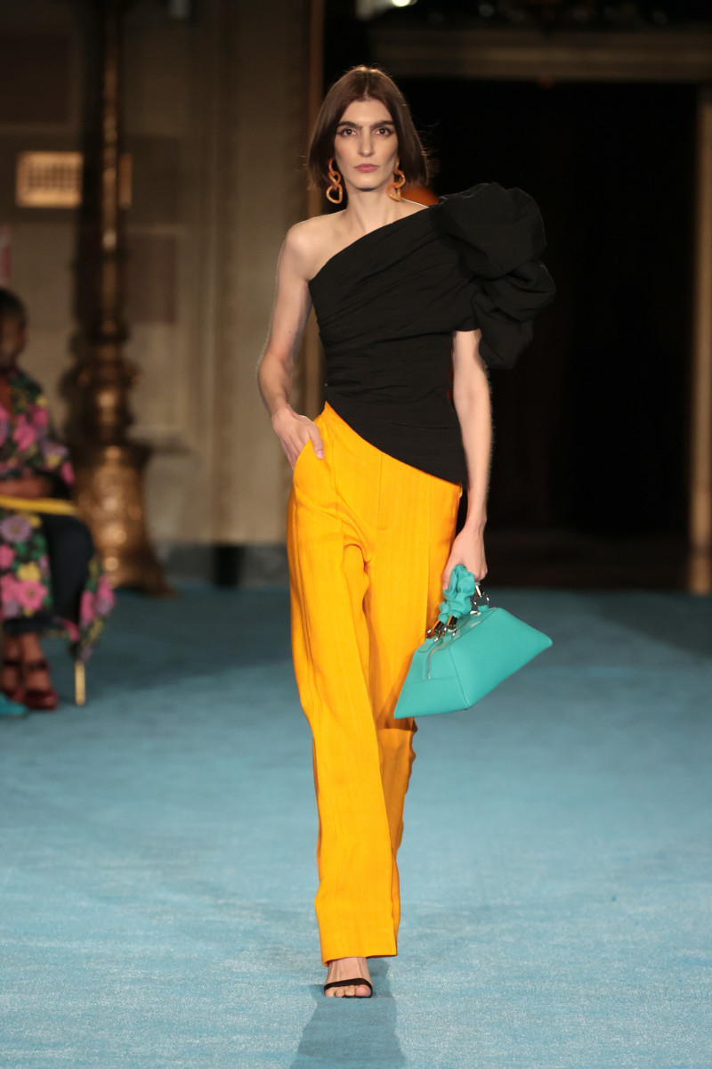 Christian Siriano Takes on La Dolce Vita for Spring 2022