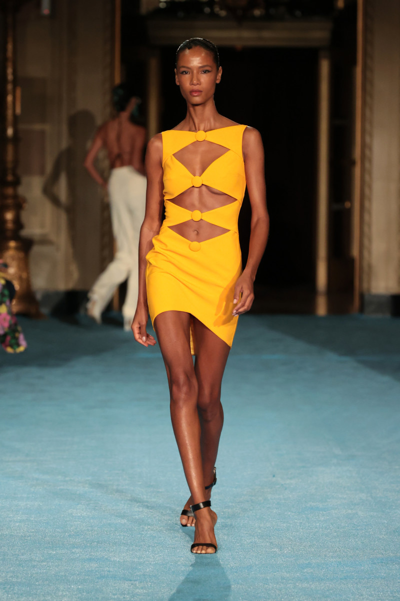 Christian Siriano Takes on La Dolce Vita for Spring 2022