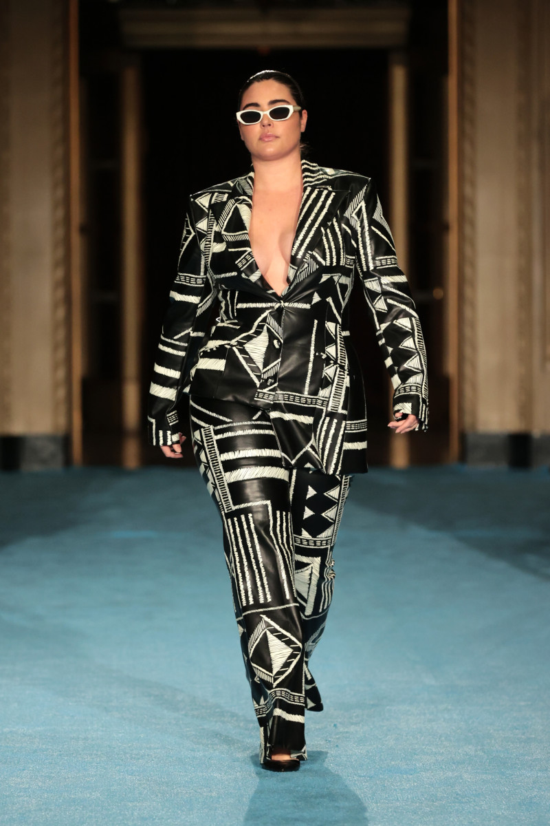 Christian Siriano Takes on La Dolce Vita for Spring 2022