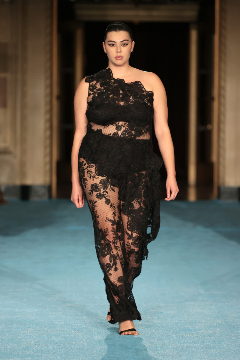 Christian Siriano Takes on La Dolce Vita for Spring 2022