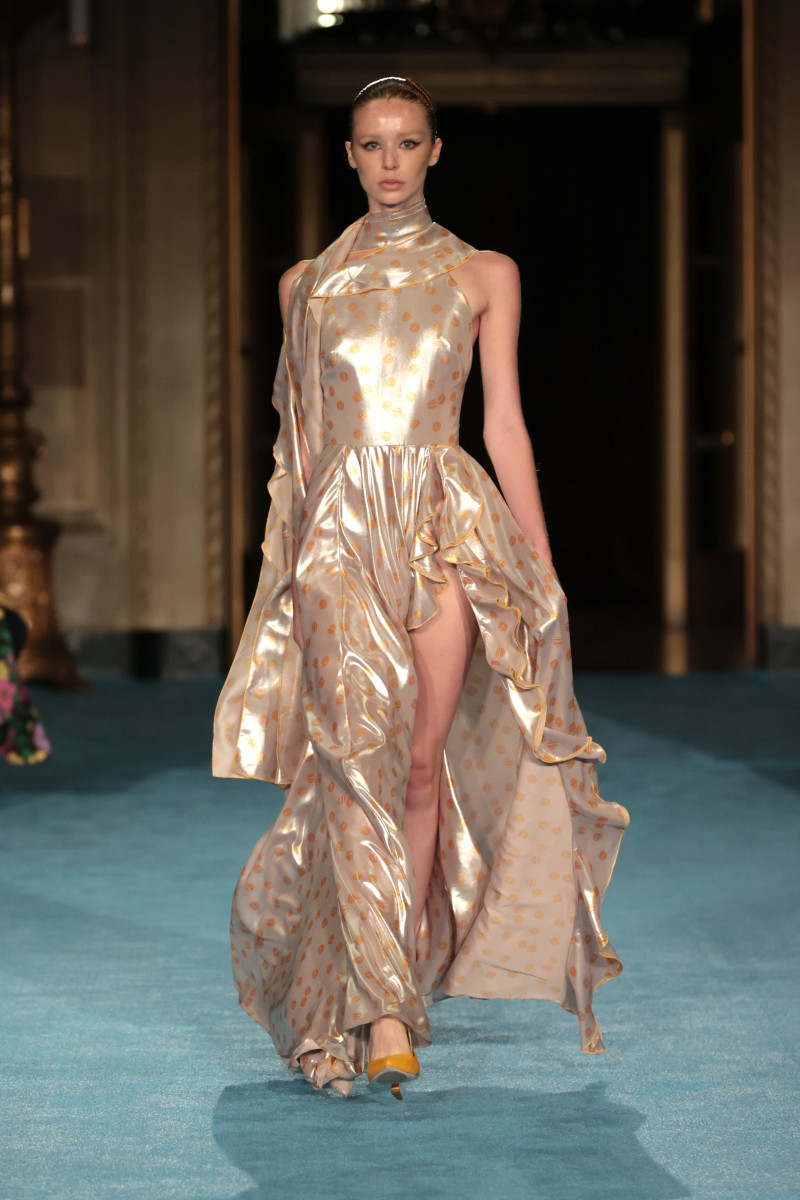 Christian Siriano Takes on La Dolce Vita for Spring 2022