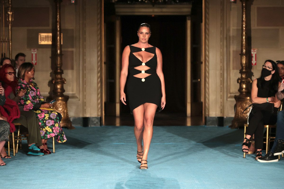 Christian Siriano Takes on La Dolce Vita for Spring 2022