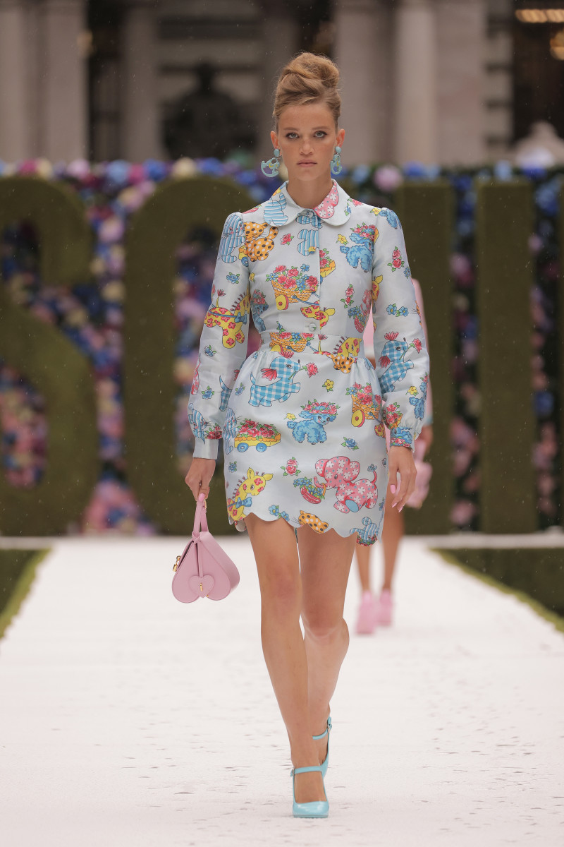 The Moschino Spring 2022 Collection Is Child's Play for Jeremy Scott