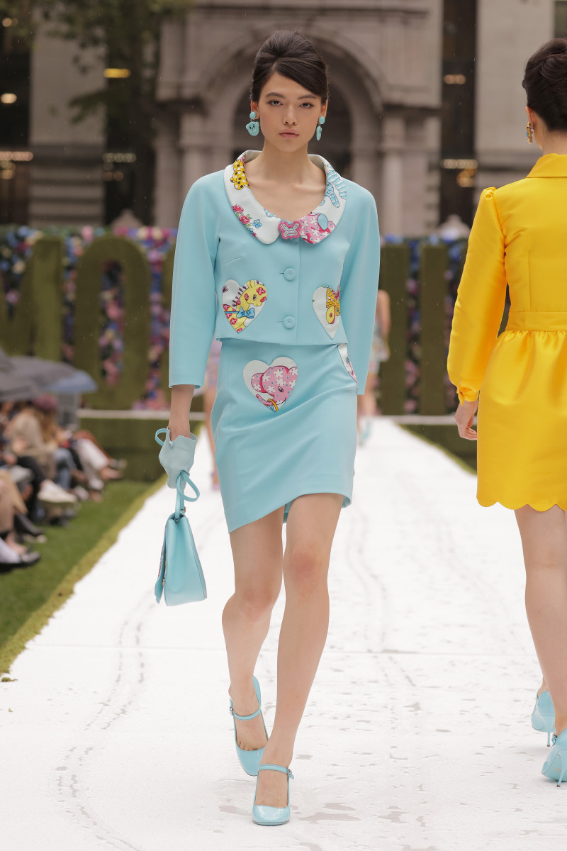 The Moschino Spring 2022 Collection Is Child's Play for Jeremy Scott