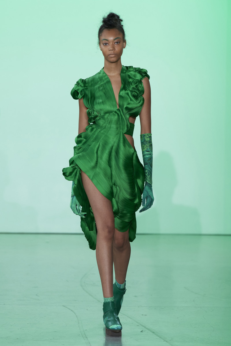 New York Designers Are Seeing Kelly Green for Spring 2022