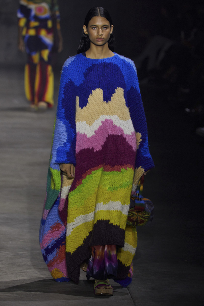 Gabriela Hearst Puts the Spotlight on Artisans for Spring 2022