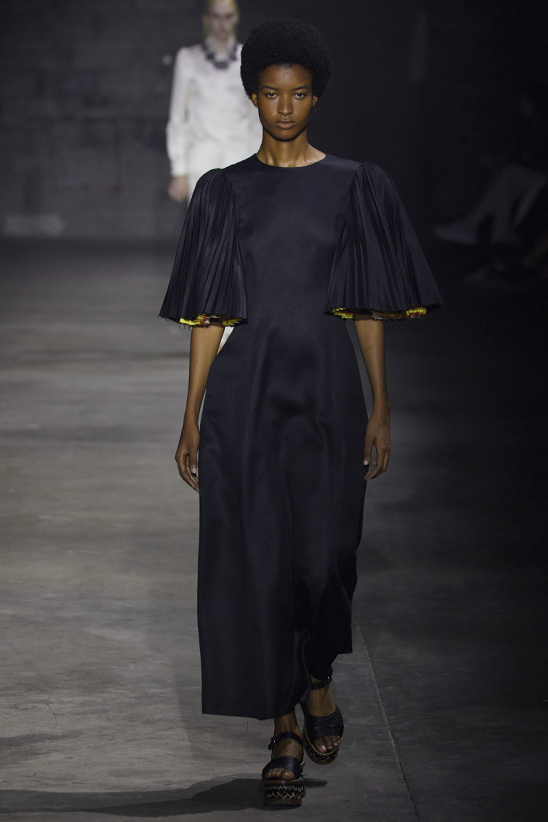 Gabriela Hearst Puts the Spotlight on Artisans for Spring 2022