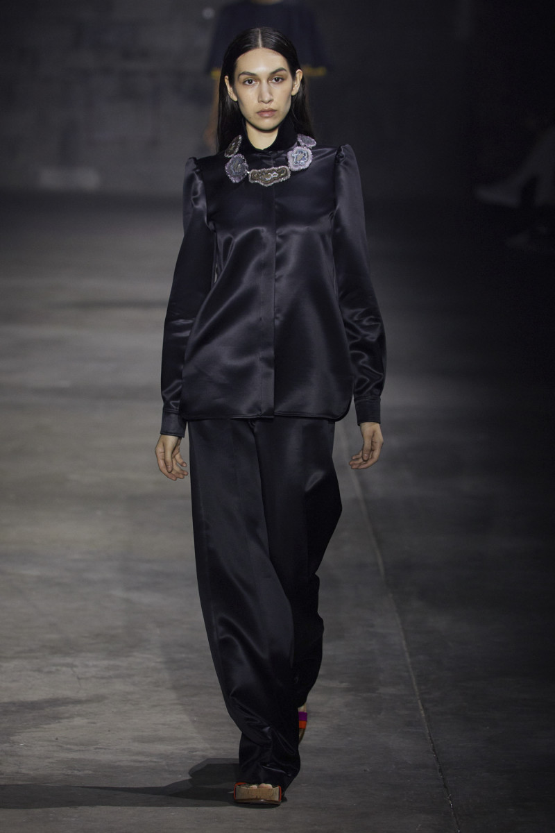 Gabriela Hearst Puts the Spotlight on Artisans for Spring 2022