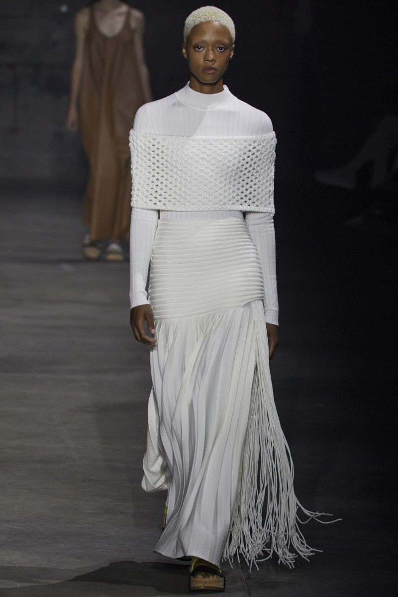 Gabriela Hearst Puts the Spotlight on Artisans for Spring 2022