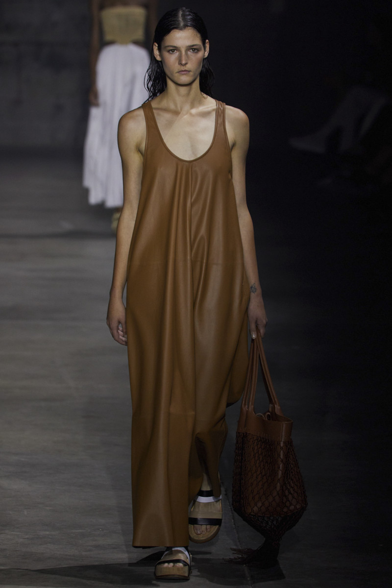Gabriela Hearst Puts the Spotlight on Artisans for Spring 2022