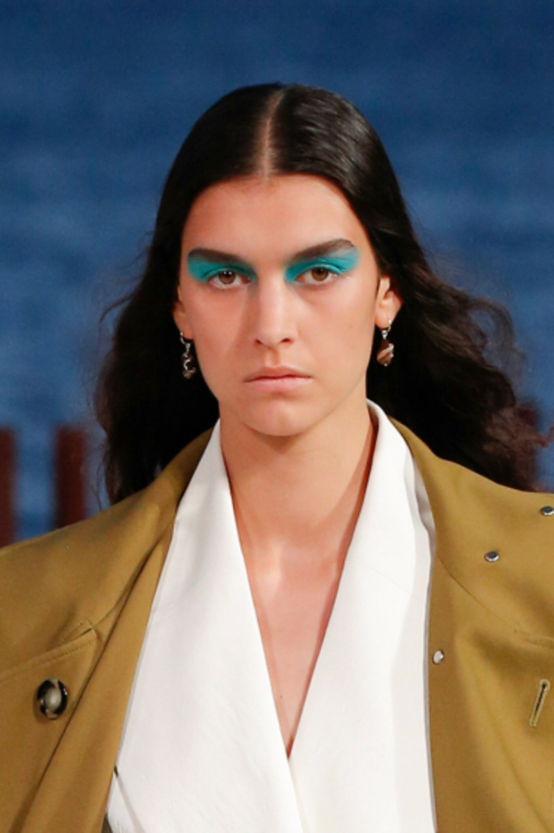 Candy-Colored Eye Makeup Is the Cheery Beauty Trend Taking Over the Spring Runways