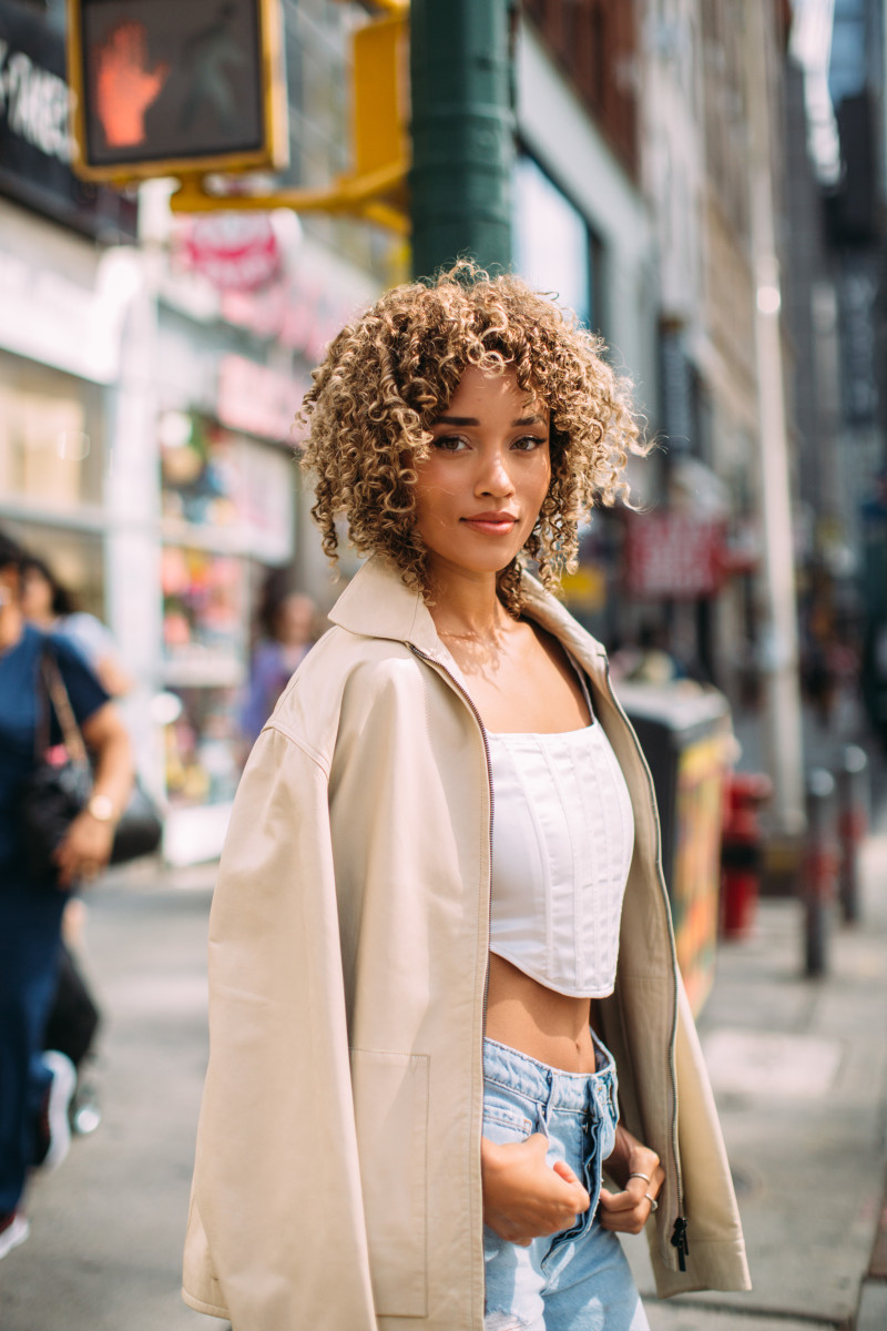 The 21 Best Beauty Looks From London Fashion Week Street Style