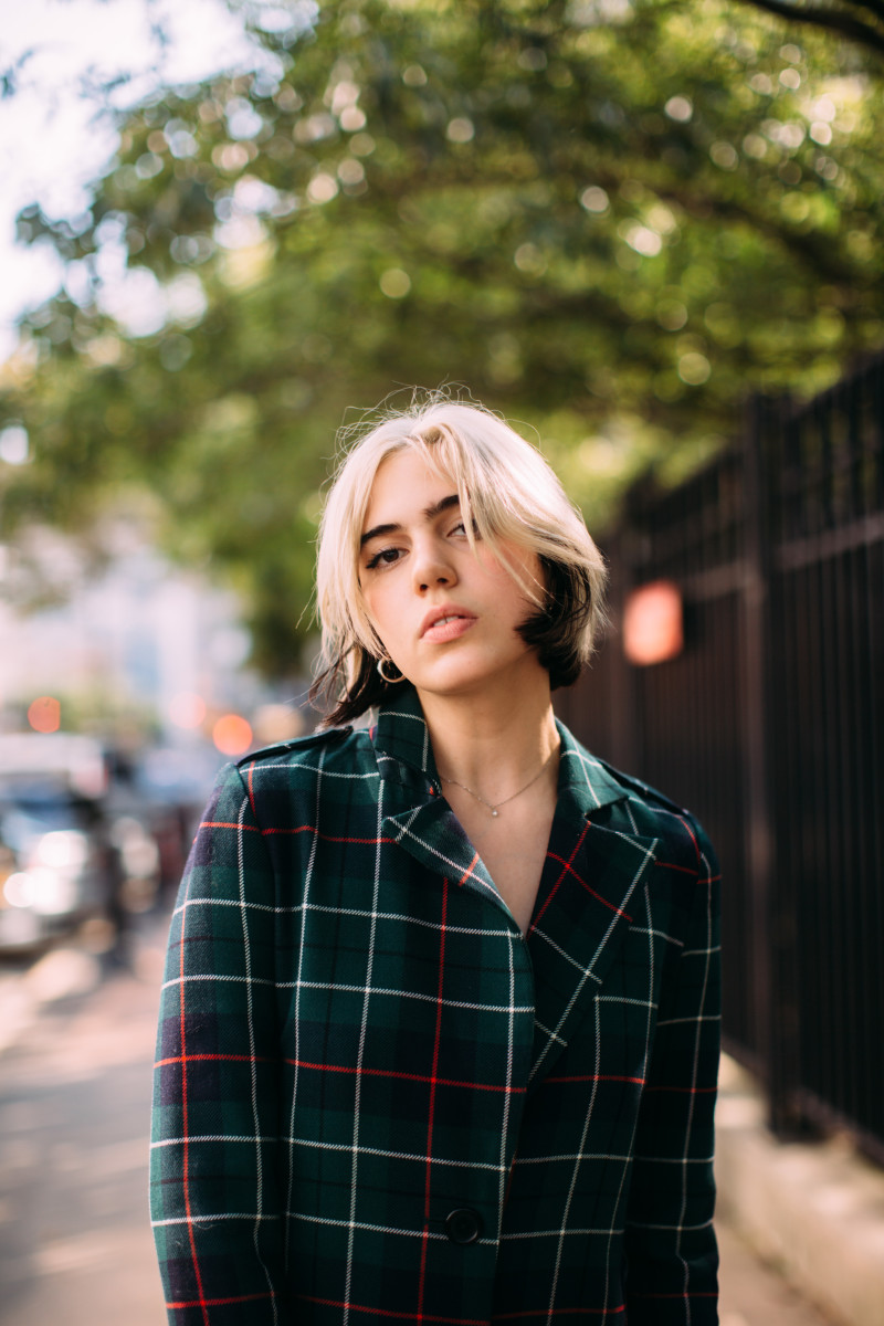 The 21 Best Beauty Looks From London Fashion Week Street Style