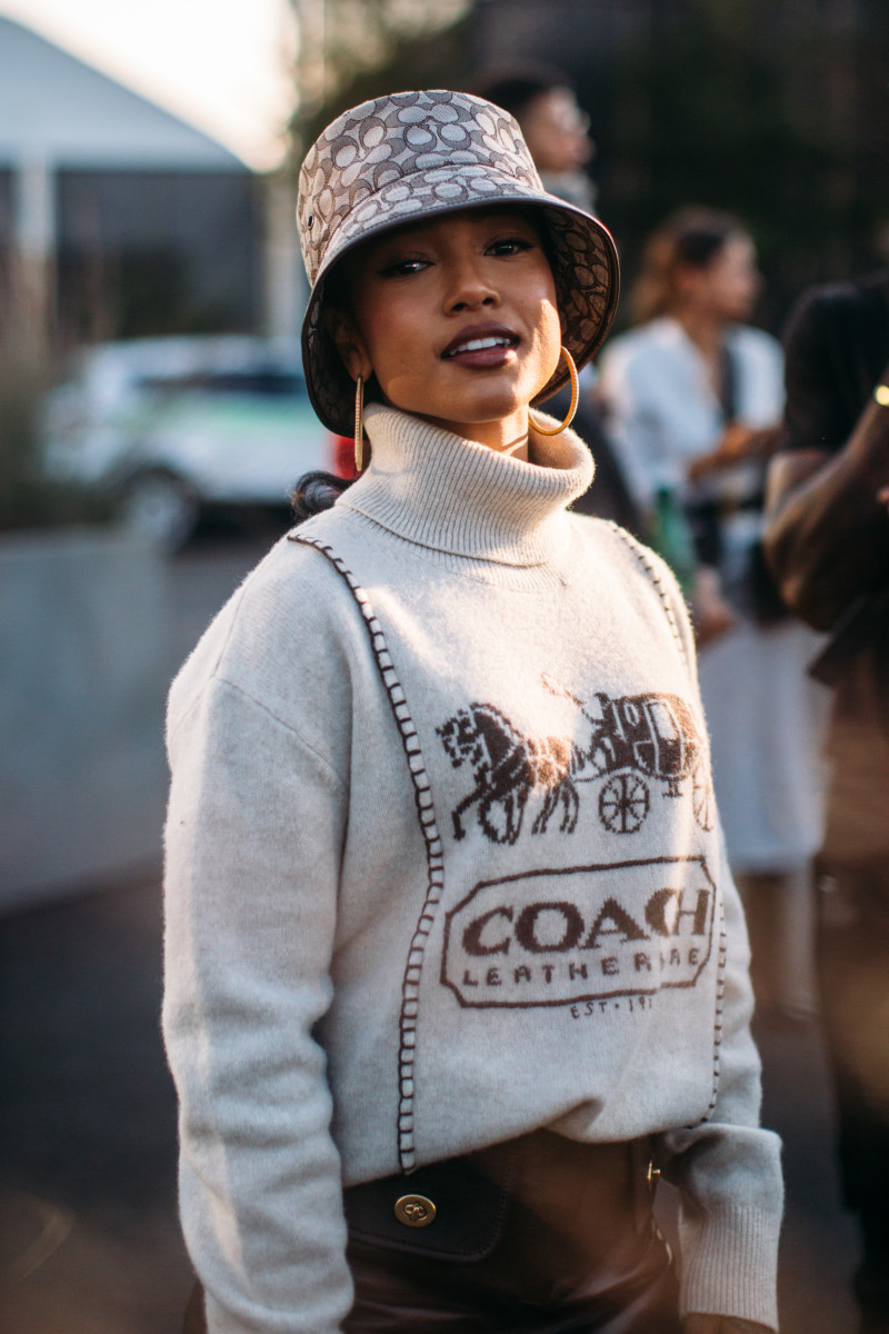 The 21 Best Beauty Looks From London Fashion Week Street Style