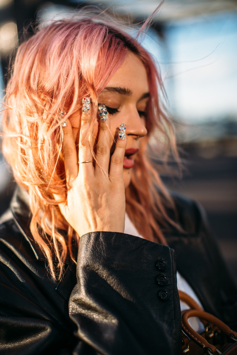 The 21 Best Beauty Looks From London Fashion Week Street Style