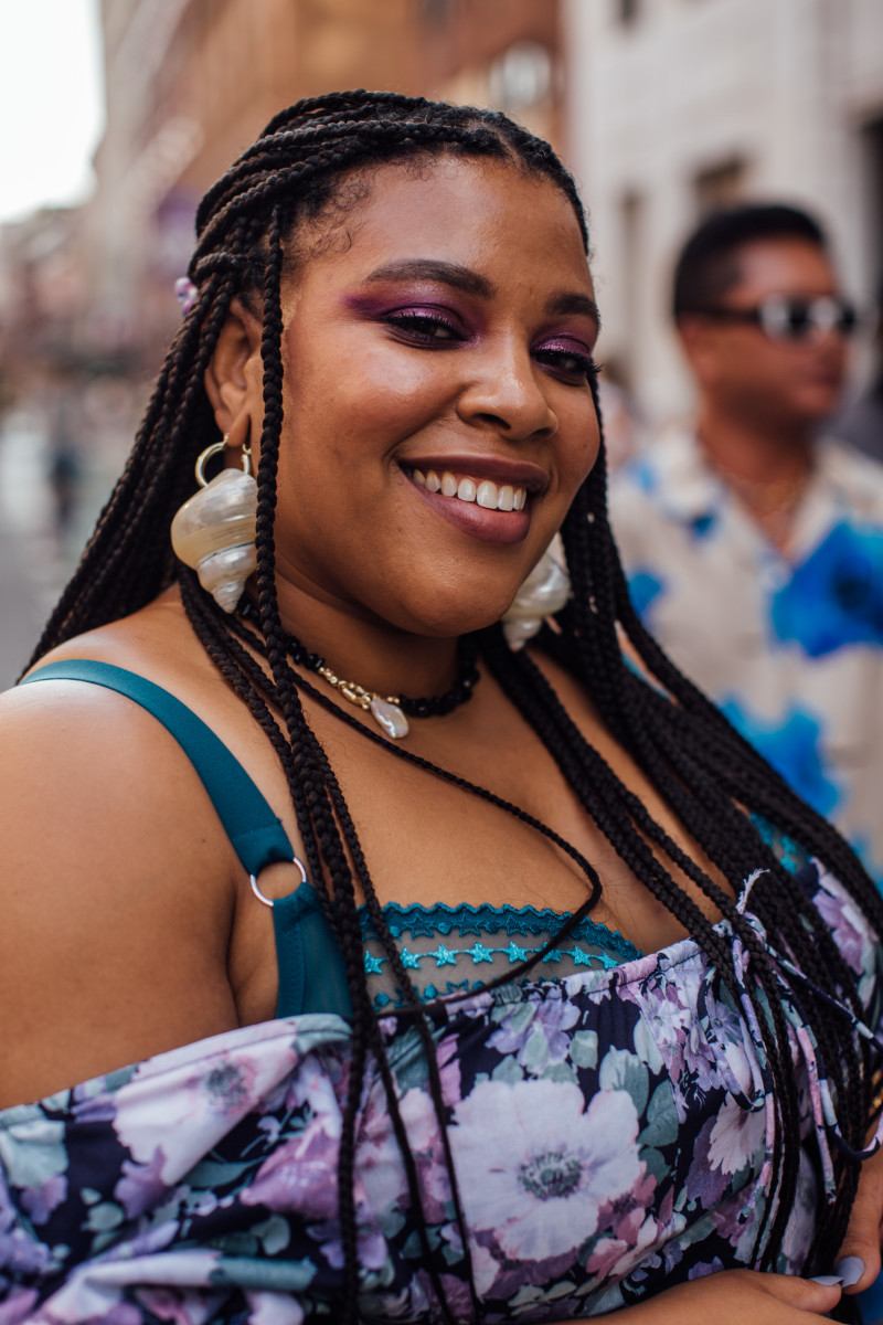 The 21 Best Beauty Looks From London Fashion Week Street Style