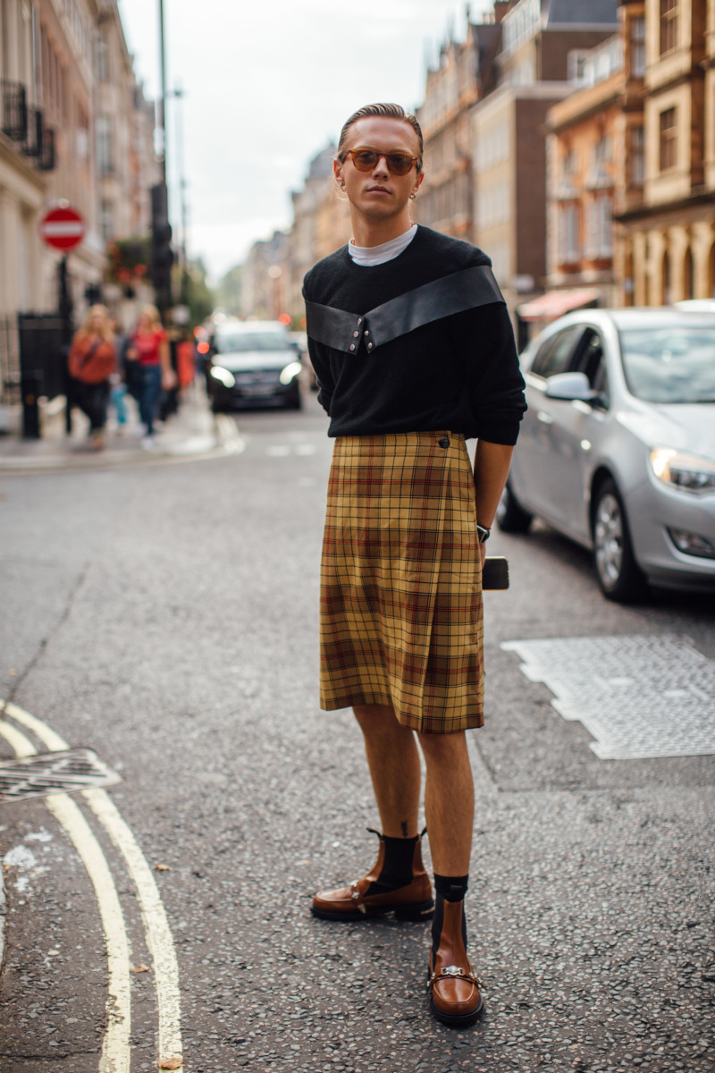 The Best Street Style Looks From London Fashion Week Spring 2022