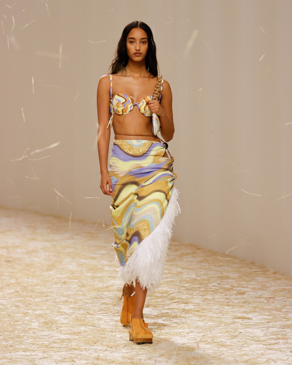 Jacquemus Went Big on Raffia, and Big Sun Hats, for Spring 2023 – WWD