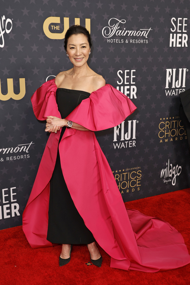 The 18 Best-Dressed Celebrities at the 2023 Critics Choice Awards -  Fashionista