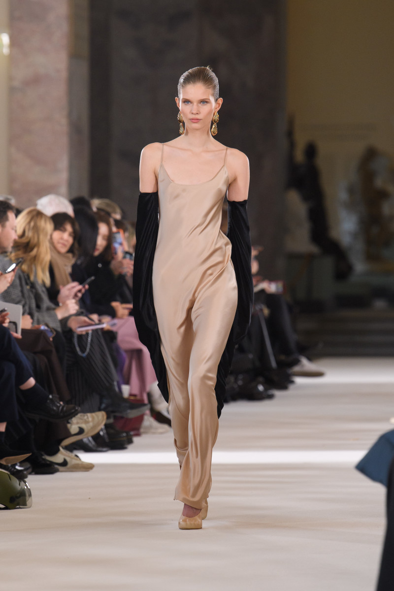 Schiaparelli Haute Couture Spring 2023 Look (31)