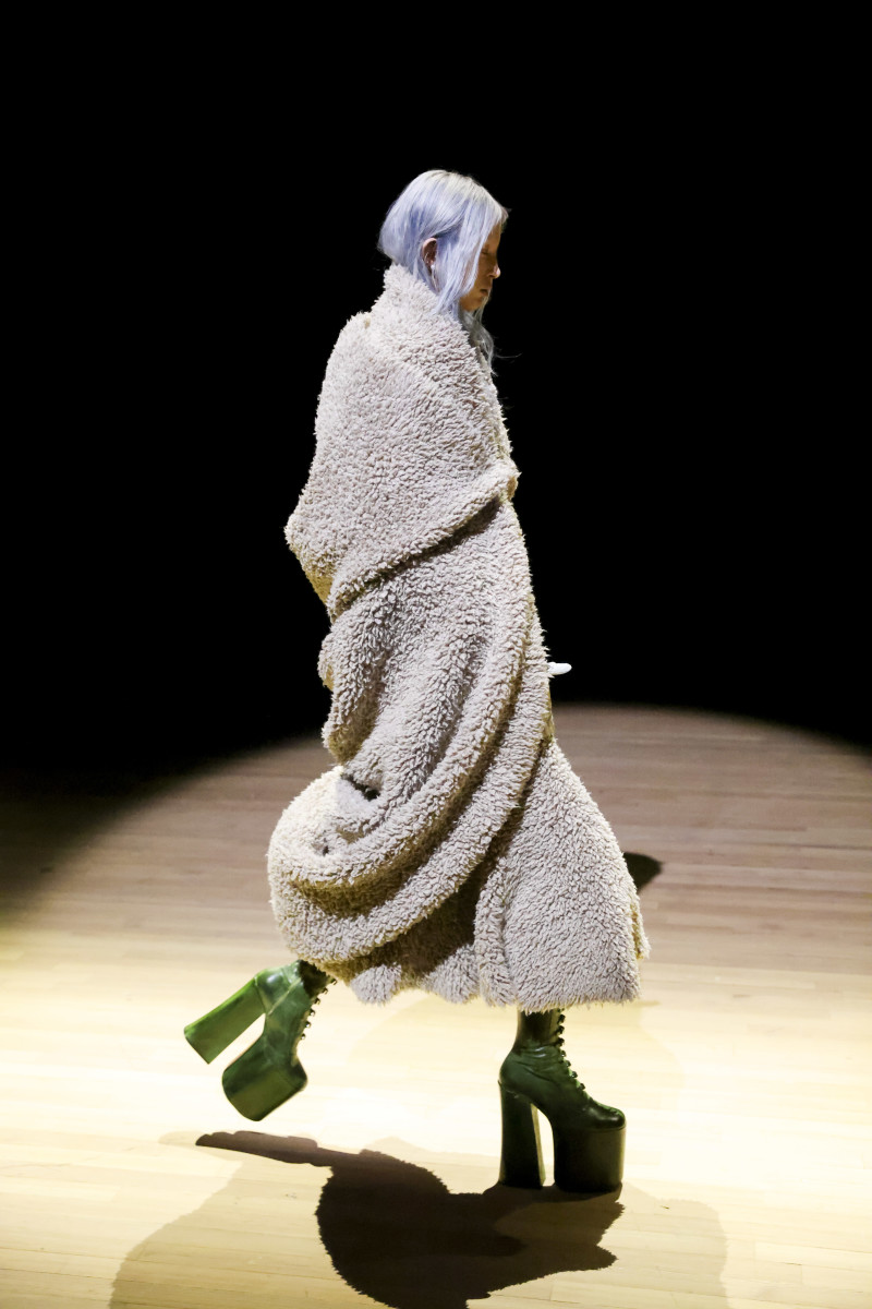 Marc Jacobs Brings Emotion and SelfReflection to Surprise Runway