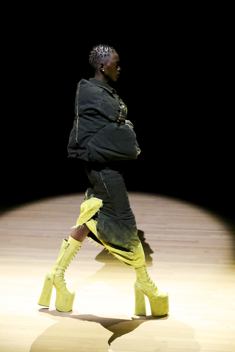 Marc Jacobs Brings Emotion and SelfReflection to Surprise Runway