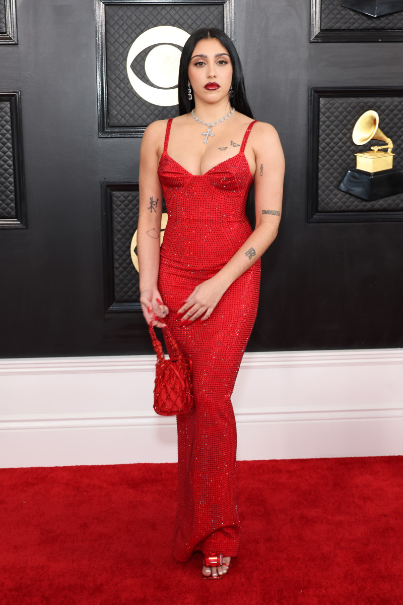 The 14 Best Dressed Celebrities On The 2023 Grammys Red Carpet ...