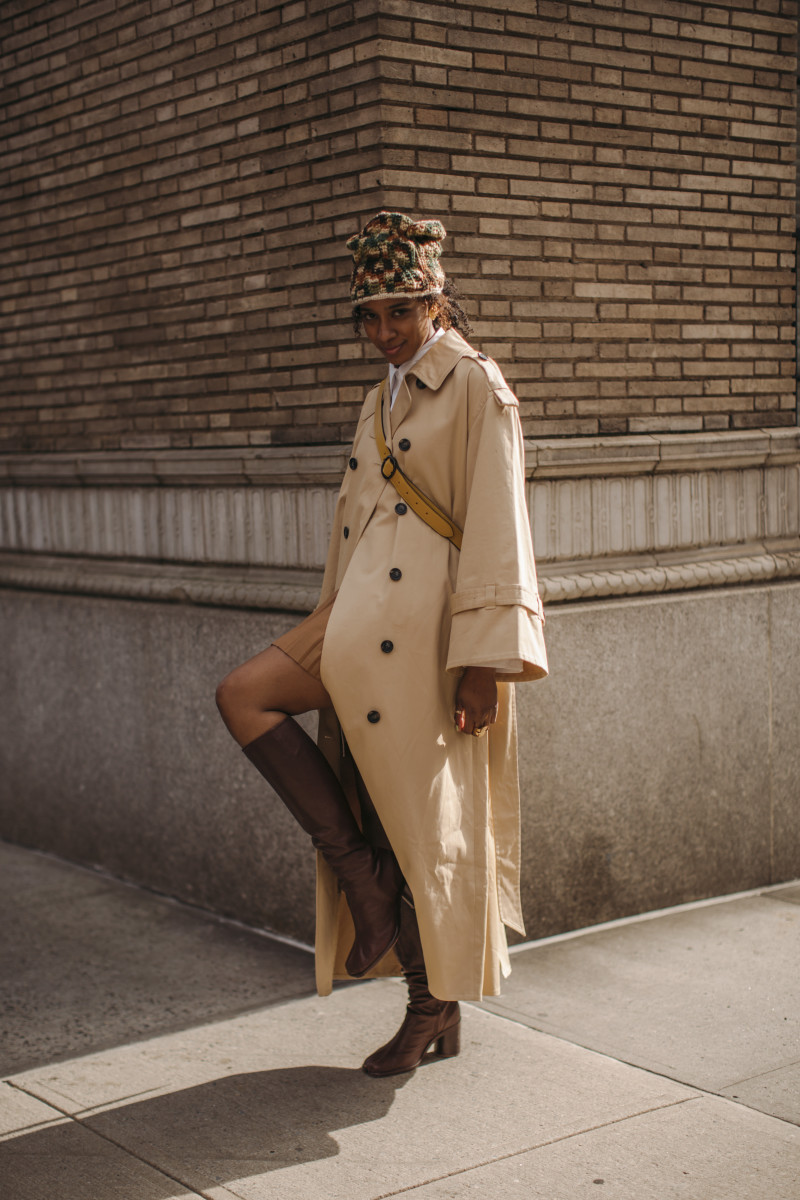 NYFW Street Style: Day Four FW19 — Sarah Christine  Street style bags, White  bag outfit, Dior saddle bag