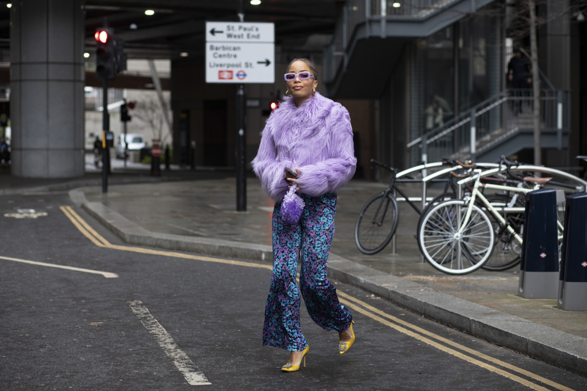 London Fashion Week Fall/Winter 2023 Street Style